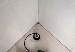 荥阳卫生间漏水维修之 loft 夹层储藏室毗邻暗管渗水哪家好，推荐诚匠小爱修缮